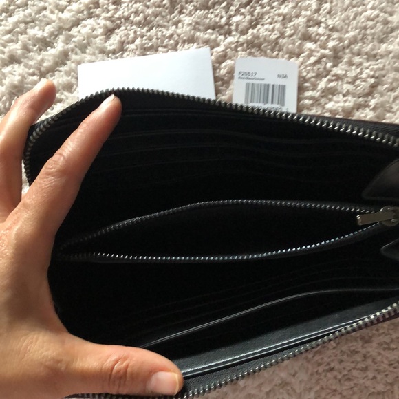 NWT Coach signature coated canvas accordion wallet - Picture 8 of 9